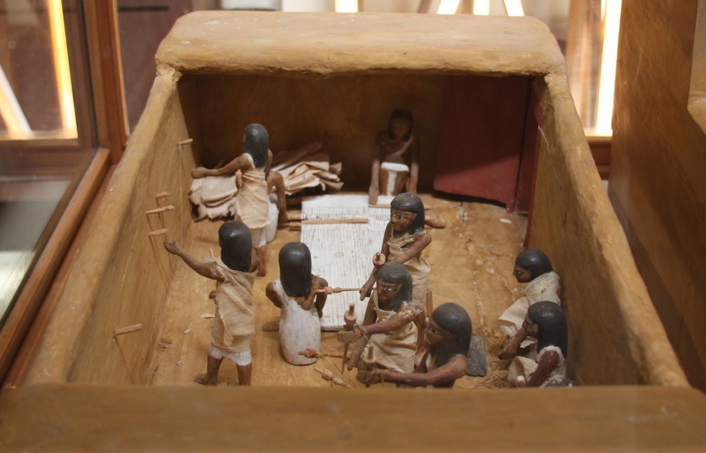 Weaving model of Meketre